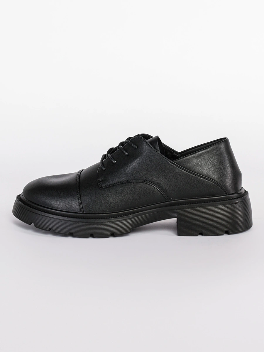 Туфли-дерби черного цвета с отрезным носком